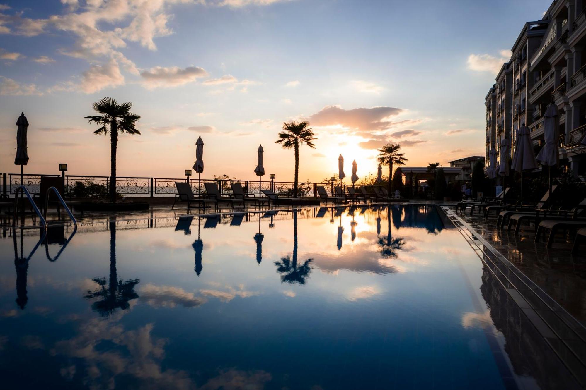 Onyx Beach Residence - Free Parking & Beach Access Sveti Vlas Exterior foto